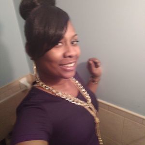 Meet your Posher, Toya